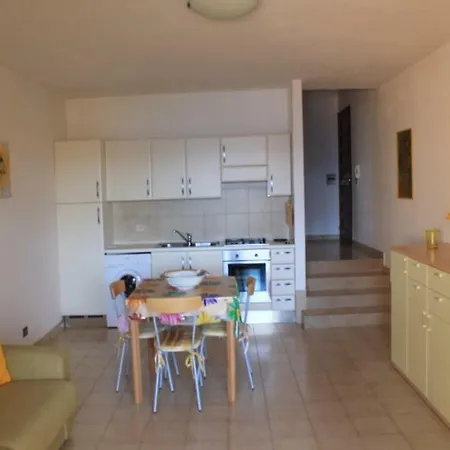 Apartment Trilocale Padule 12